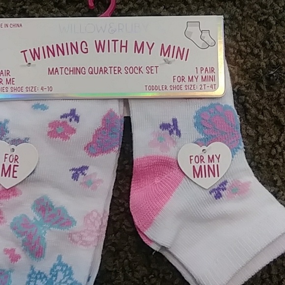 Willow & Ruby Sock Set 1 Adult 1 Child - Picture 3 of 5